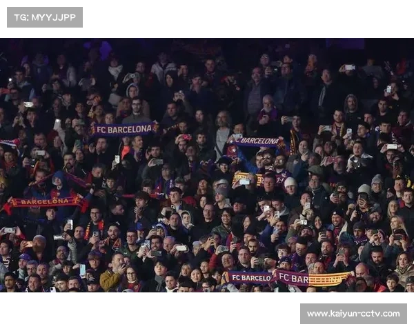 德甲球迷回归球场,主场氛围助推球队表现 德甲球迷回归球场,主场氛围助推球队表现